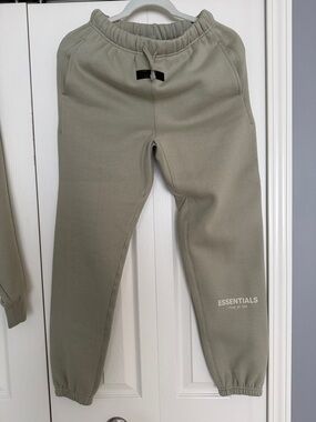 ESSENTIALS  Boys Sage Green Jogger Sweatpants size 12